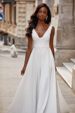 Keri Gown -Alamour The Label Shop 16 01175432 1da4 4499 a384 f37c81786ccc