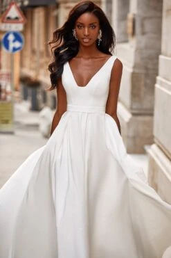 Keri Gown -Alamour The Label Shop 18 882f50d9 d7d4 450c bd02 f3683a800c92