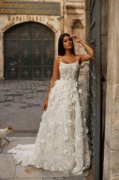 Esen Gown 12 Esen Gown -Alamour The Label Shop 49 efeb6546 6ecf 4e2e 97be 7aa9dff52c37