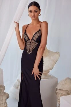 Greta - Black -Alamour The Label Shop 8 ee705ece c70DFH2 4056 8d3c 664b94257b23 1600x ffda9cc5 faff 4735 a7c5 392659f72931