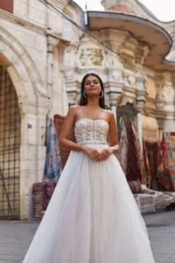 Damla Gown -Alamour The Label Shop 93 32b4a563 6470 4d51 a376 7a29b5ffb233