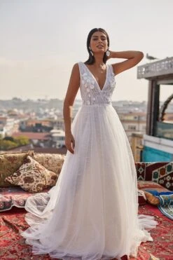 Aiyla Gown 10 Aiyla Gown -Alamour The Label Shop 9 9883b926 b664 4e5e bc6f 5bfe99757121